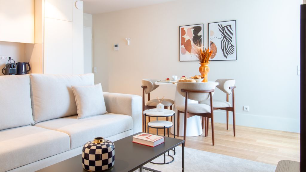 Miguel Bombarda House - 302 by LovelyStay