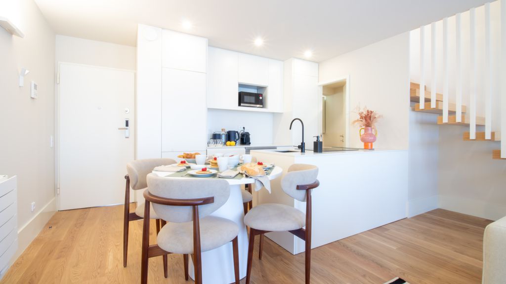 Miguel Bombarda House - 401 by LovelyStay
