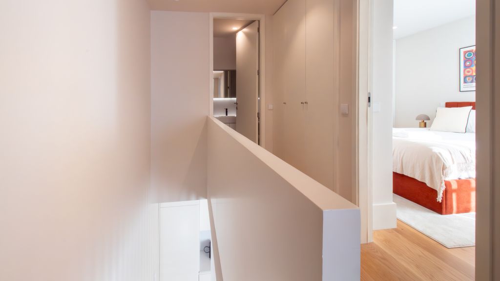 Miguel Bombarda House - 402 by LovelyStay