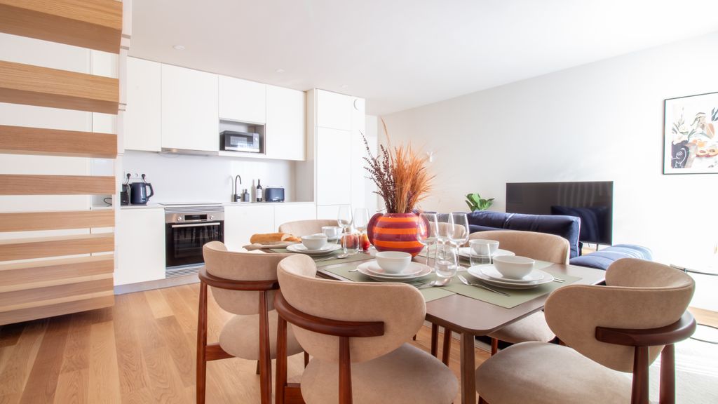 Miguel Bombarda House - 402 by LovelyStay