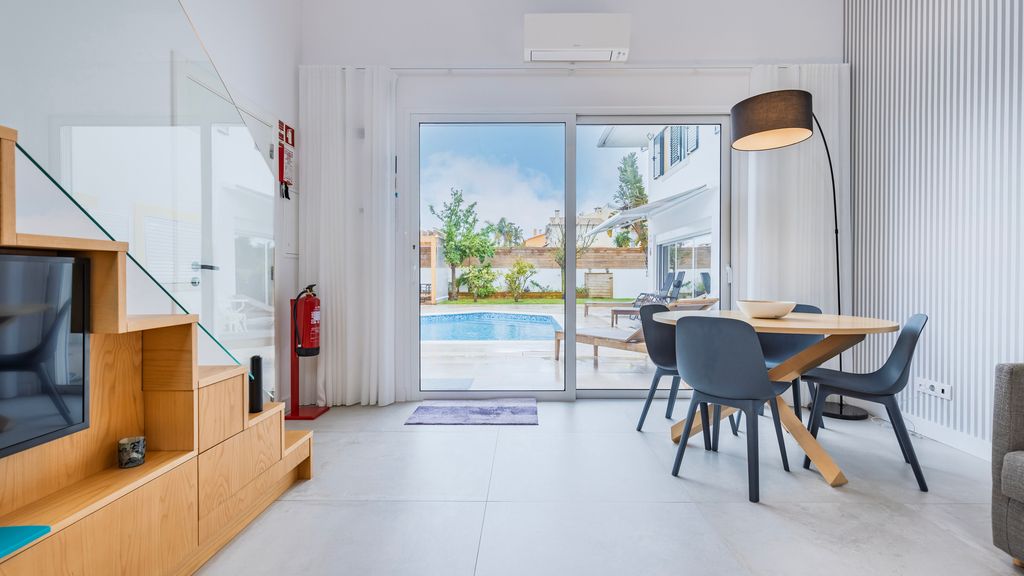 Blue Sky Villa 1 by LovelyStay
