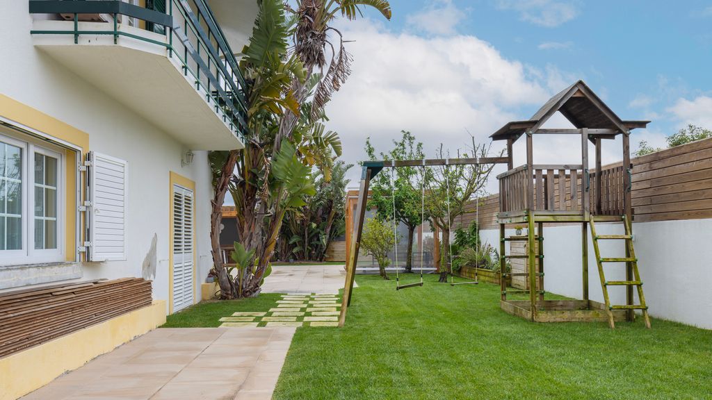 Blue Sky Villa 2 by LovelyStay