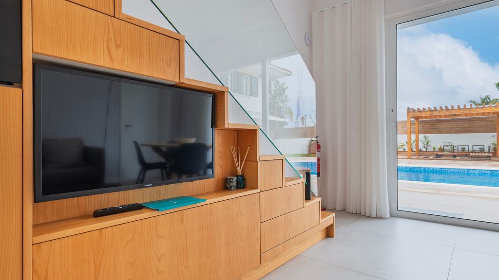 Blue Sky Villa 2 by LovelyStay