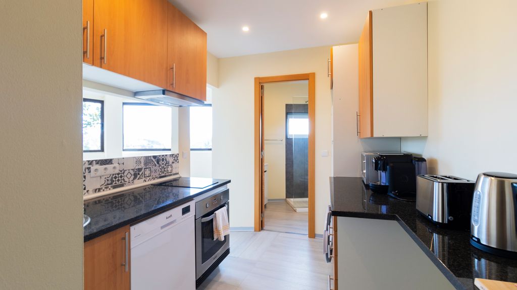 2BR Home near Douro River by LovelyStay