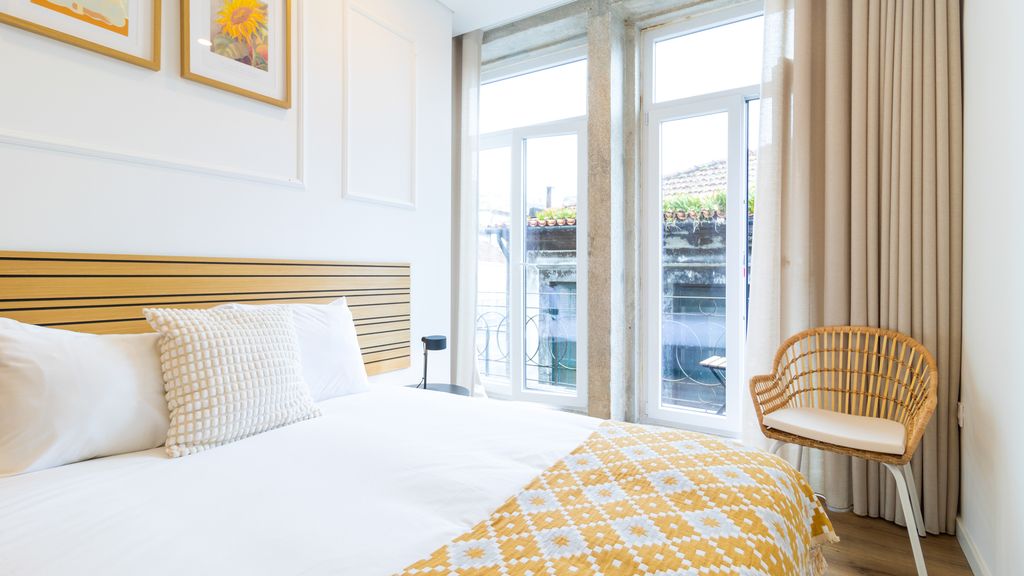 Trendy 2BR Near Douro River by LovelyStay