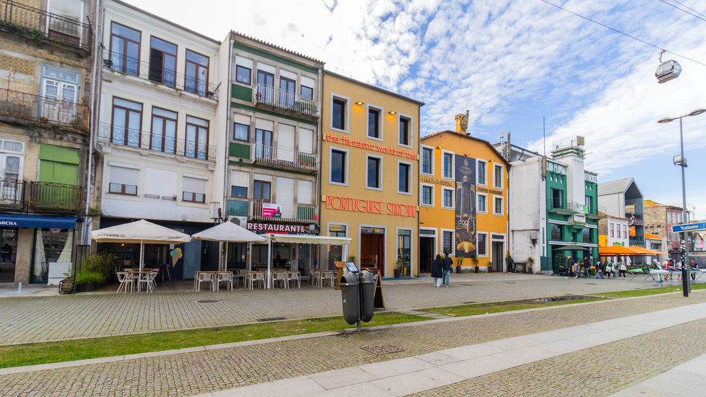 Trendy 2BR Near Douro River by LovelyStay