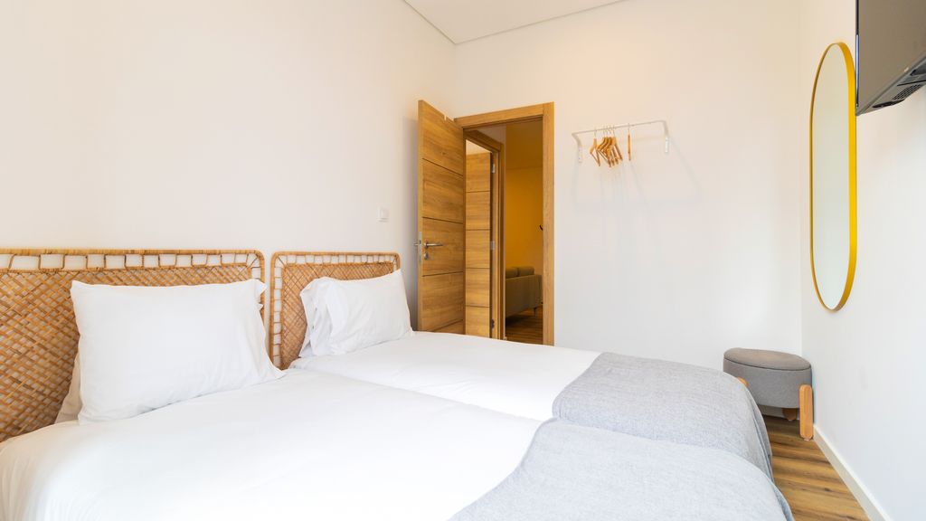 Trendy 2BR Near Douro River by LovelyStay