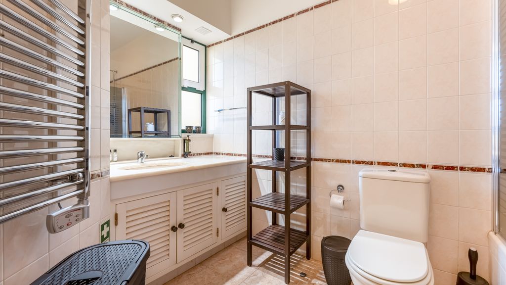 1 BDR Flat W/ Pool - 125D Gramacho by LovelyStay