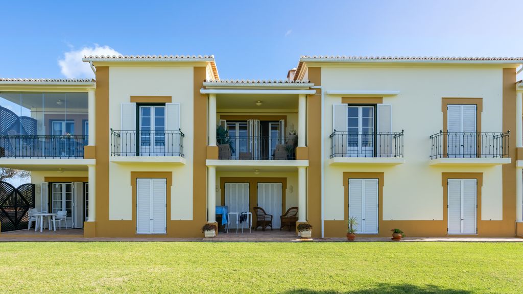 1 BDR Flat W/ Pool - 125D Gramacho by LovelyStay