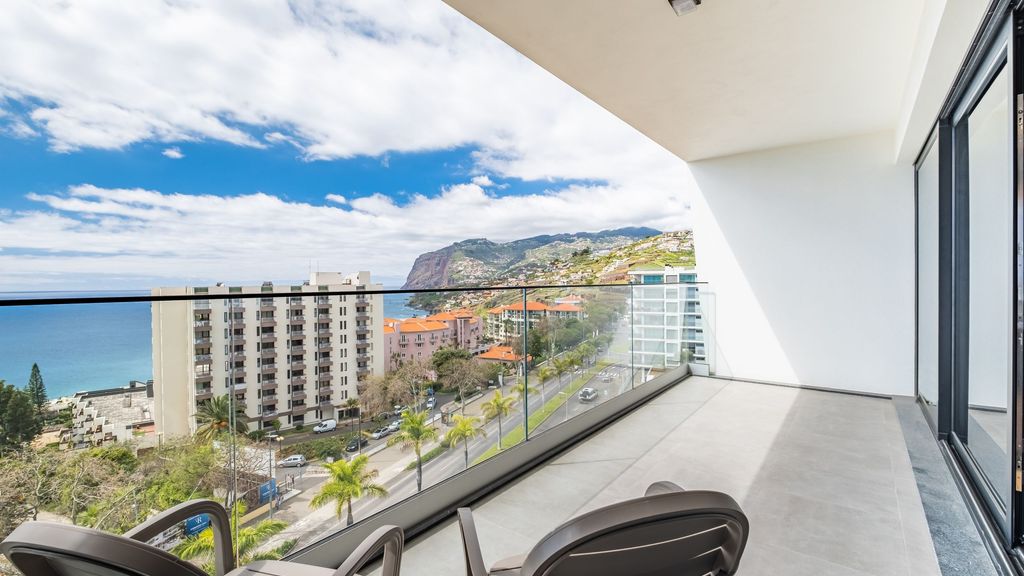 SkyView Penthouse by LovelyStay