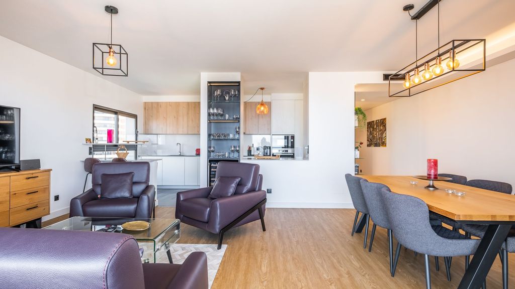 SkyView Penthouse by LovelyStay