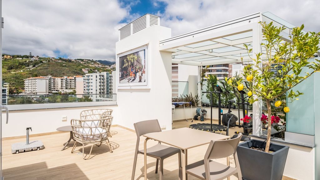 SkyView Penthouse by LovelyStay