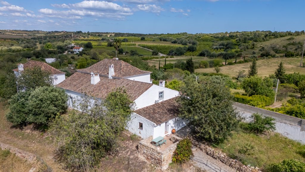 Monte Solteiras in Tavira II by Lovelystay
