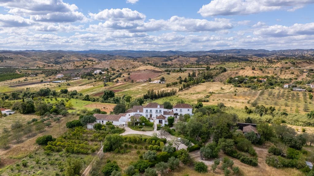 Monte Solteiras in Tavira II by Lovelystay