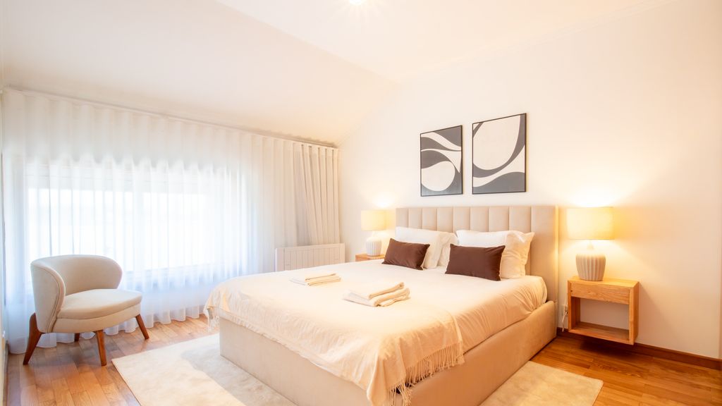 Seaside Living by LovelyStay