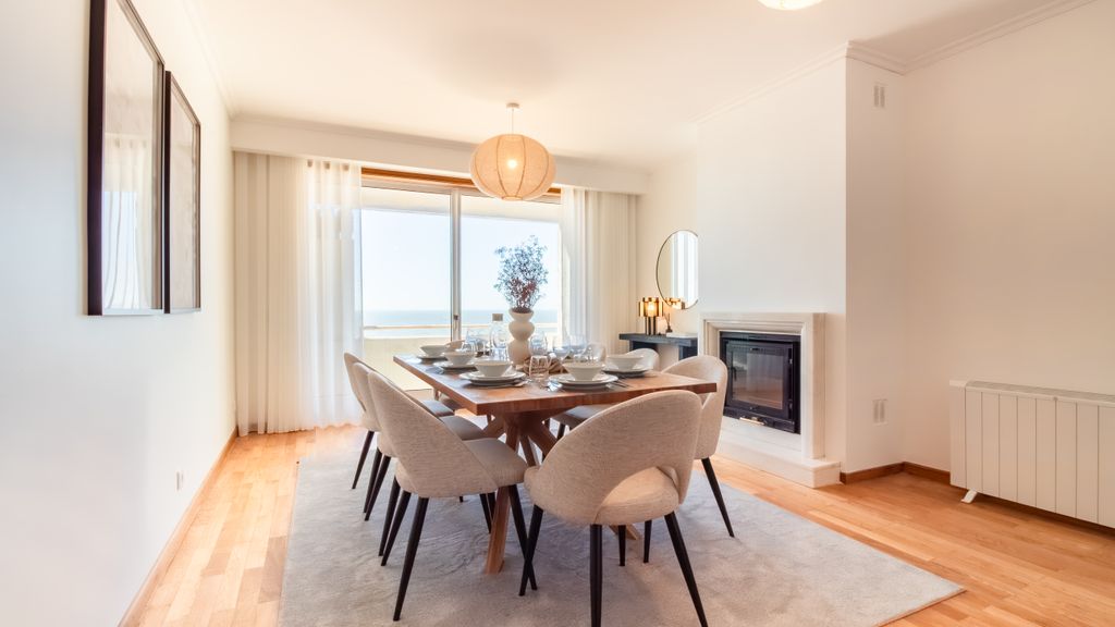 Seaside Living by LovelyStay