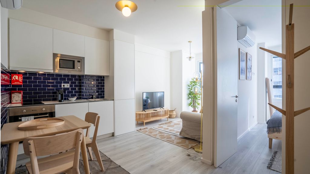 TrindadeFlat w/ AC by LovelyStay