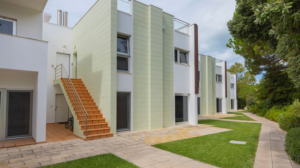 Soltroia Duplex, Lake & Beach by LovelyStay