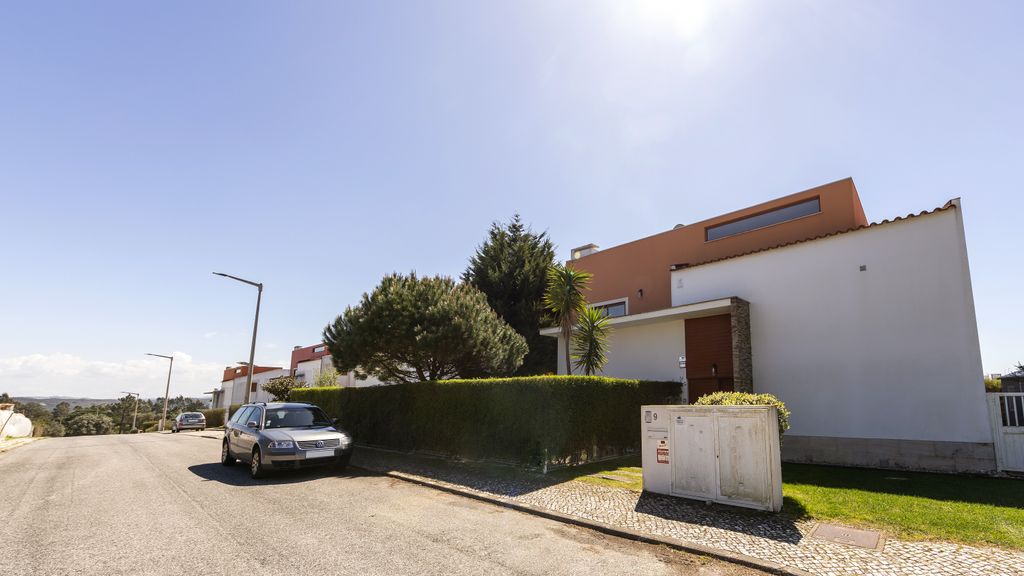 Charming Villa Óbidos by LovelyStay