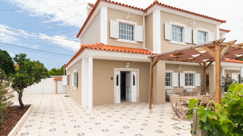 Magalhães Village - House 5 by LovelyStay