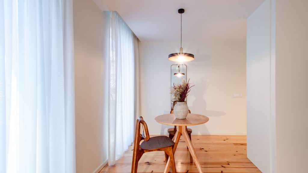 Luxurious Studio Retreat in Porto by LovelyStay