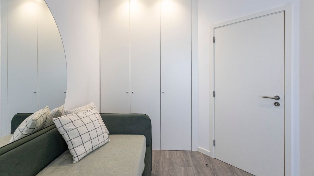 Bright 2BR Flat near Praça da Galiza by LovelyStay
