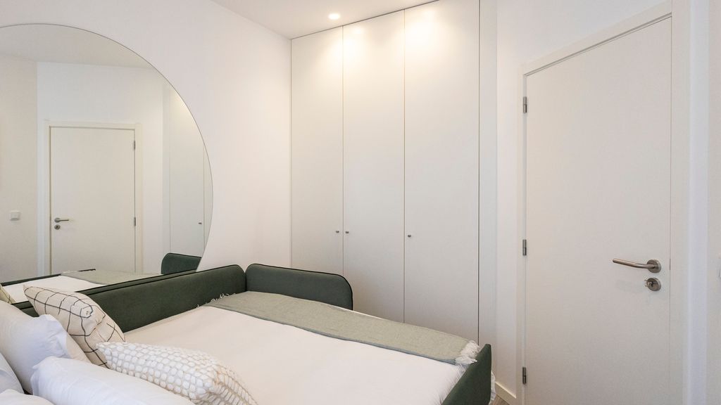 Bright 2BR Flat near Praça da Galiza by LovelyStay