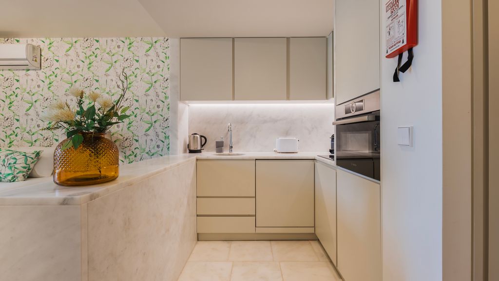 Trendy Studio in Graça’s Heart by LovelyStay
