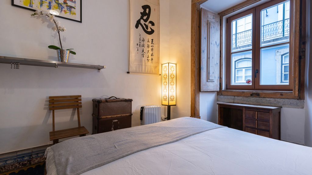 Portuguese Charm Guesthouse by LovelyStay - Room 1