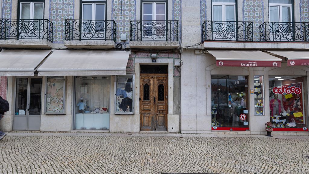 Portuguese Charm Guesthouse by LovelyStay - Room 1