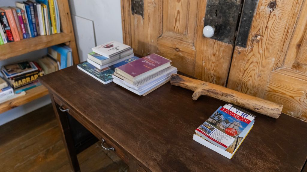Portuguese Charm Guesthouse by LovelyStay - Room 1