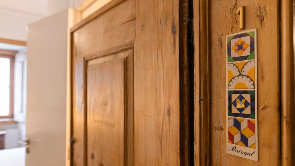 Portuguese Charm Guesthouse by LovelyStay - Room 1