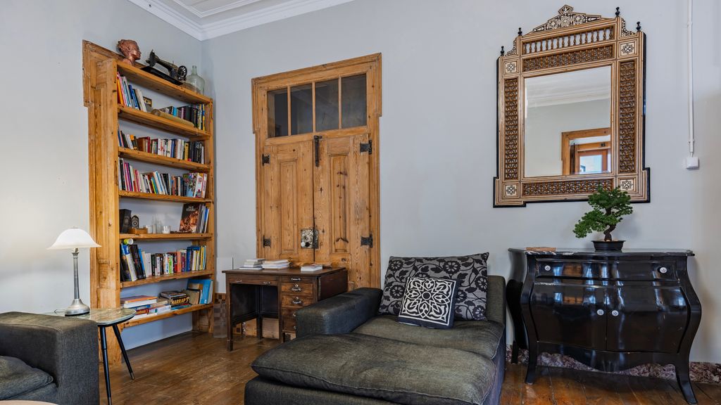 Portuguese Charm Guesthouse by LovelyStay - Room 1