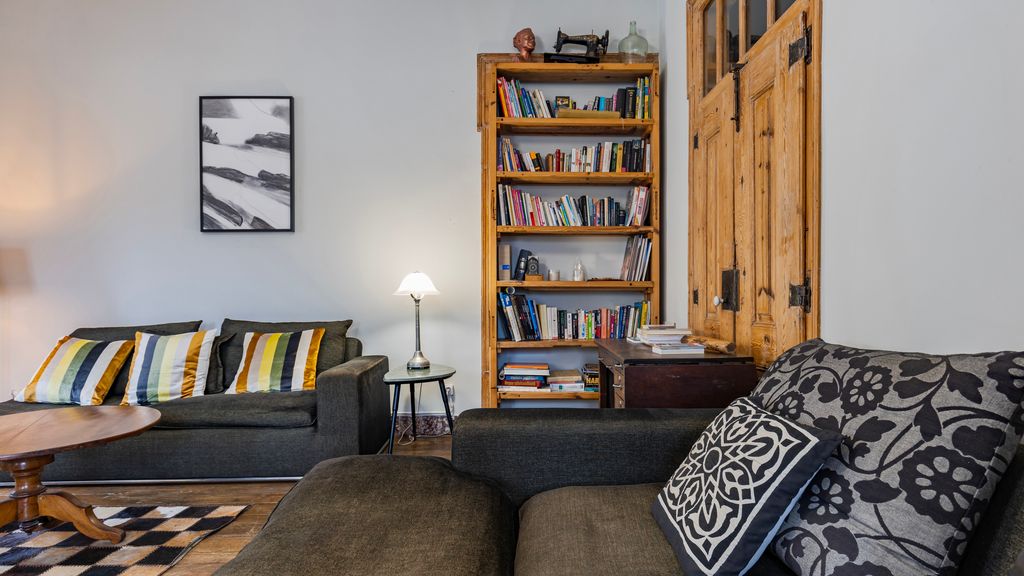 Portuguese Charm Guesthouse by LovelyStay - Room 1