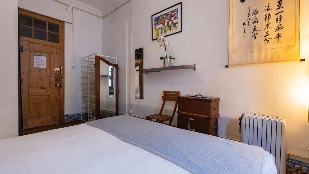 Portuguese Charm Guesthouse by LovelyStay - Room 1