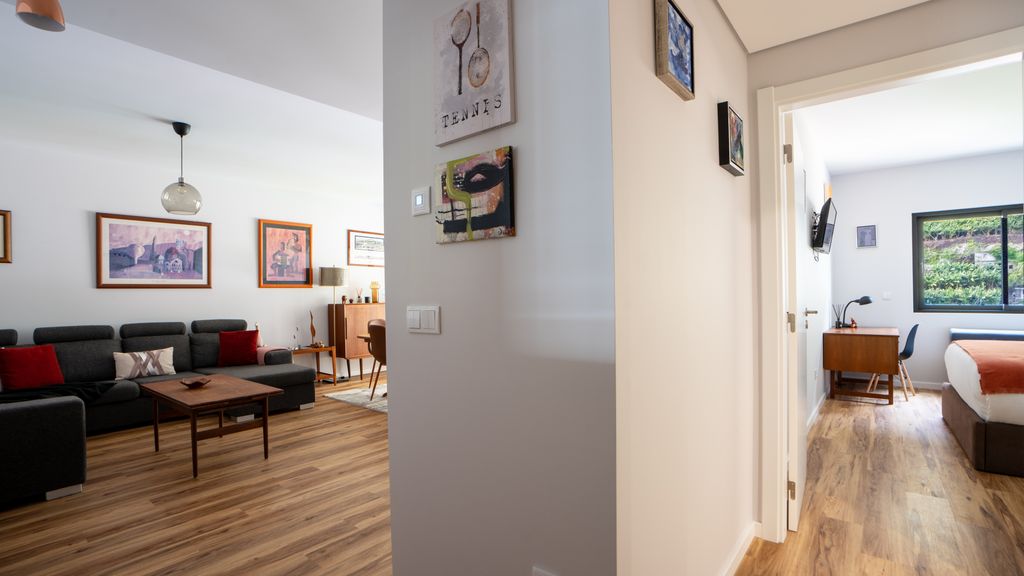 Brava Suite by LovelyStay