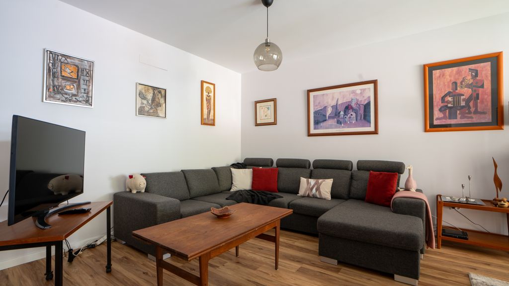 Brava Suite by LovelyStay