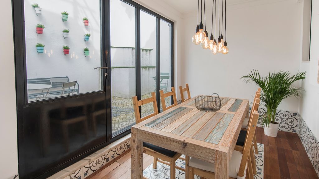 Bica Patio 3BDR Duplex by LovelyStay