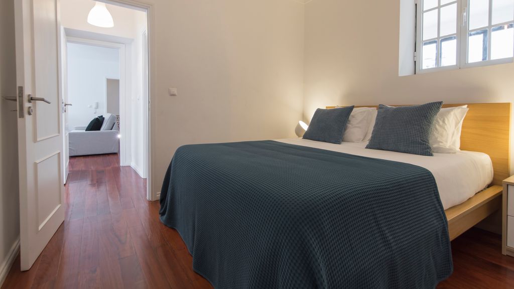 Bica Patio 3BDR Duplex by LovelyStay