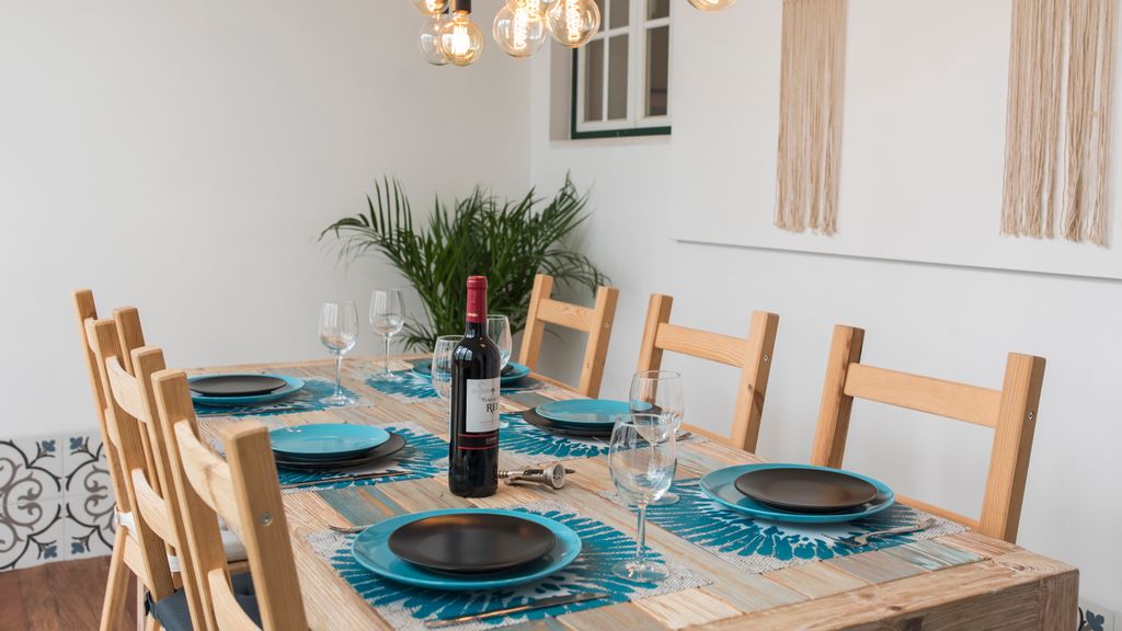 Bica Patio 3BDR Duplex by LovelyStay