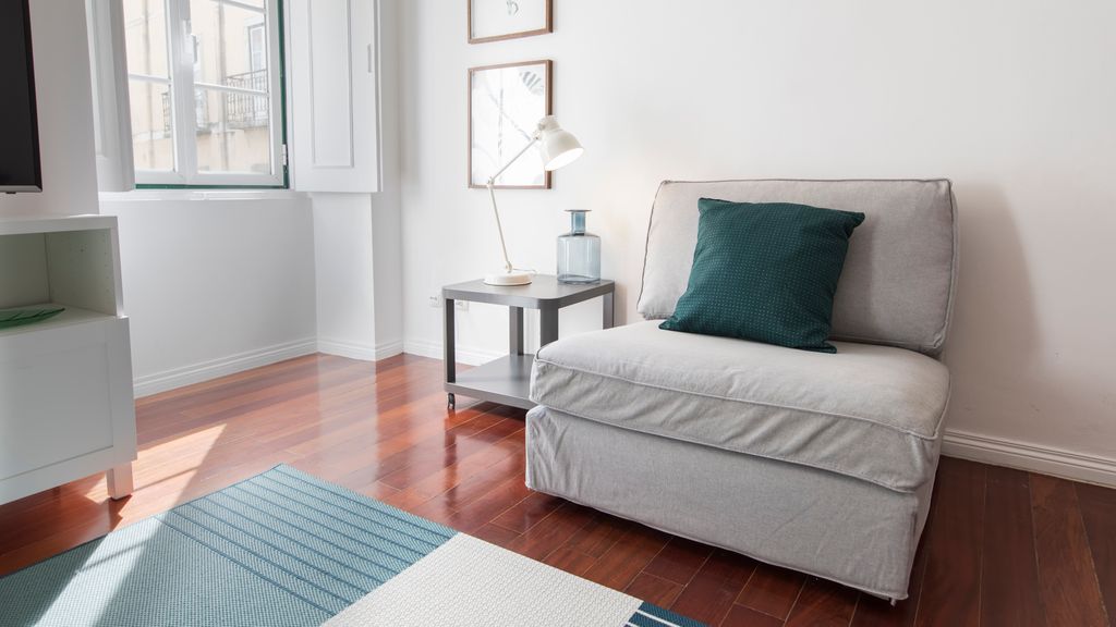 Bica Patio 3BDR Duplex by LovelyStay