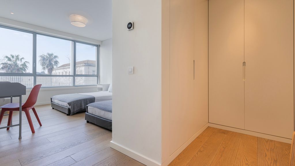 Modern 2BDR Apartment w/ Garage by LovelyStay