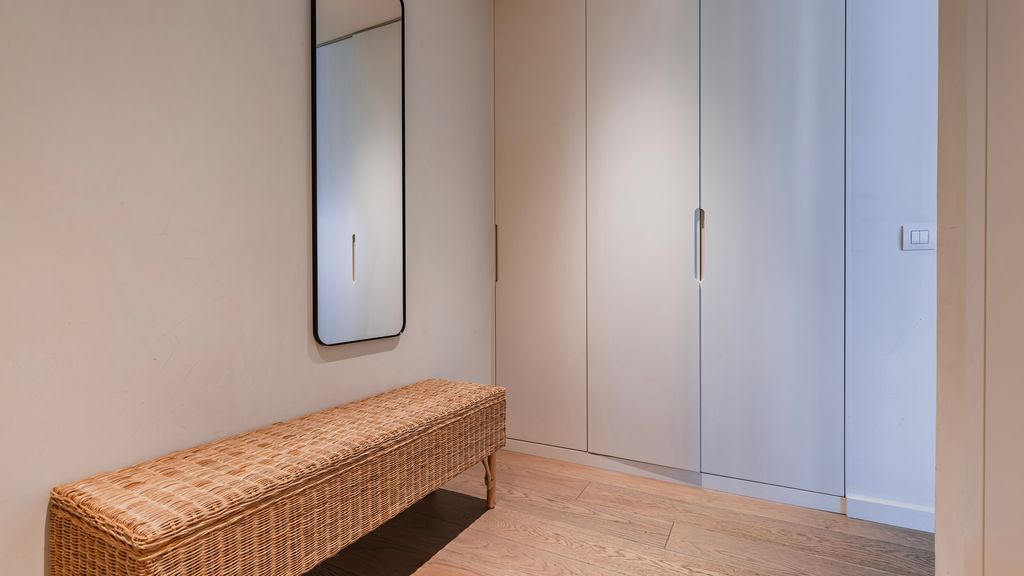 Modern 2BDR Apartment w/ Garage by LovelyStay