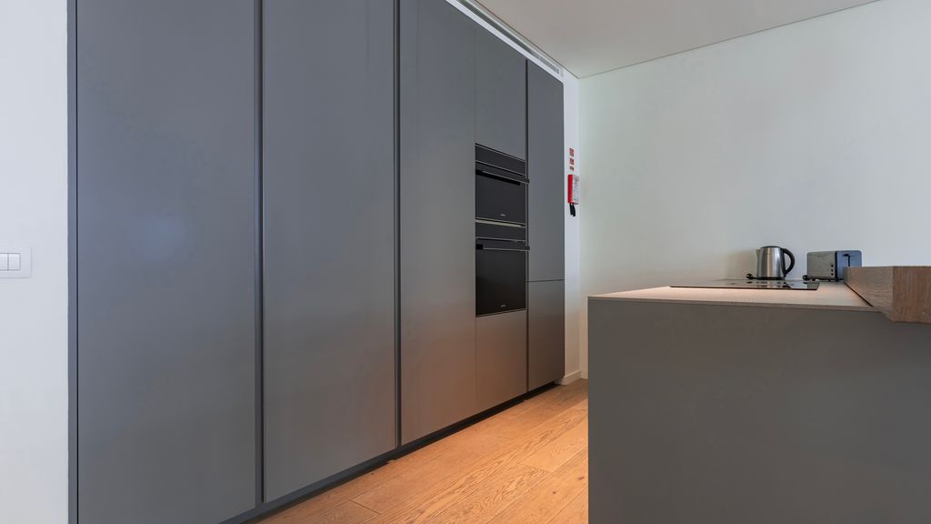 Modern 2BDR Apartment w/ Garage by LovelyStay