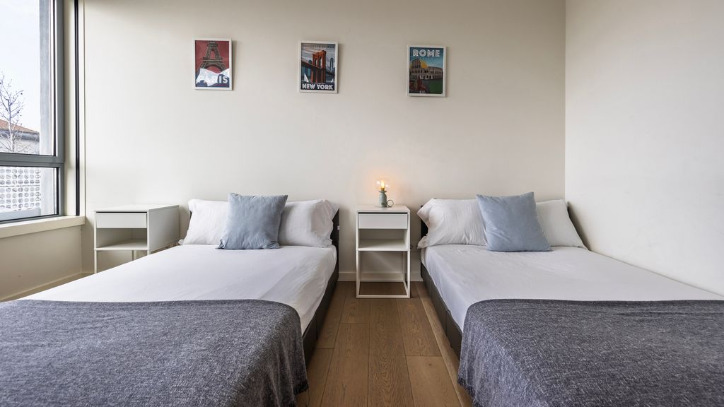 Modern 2BDR Apartment w/ Garage by LovelyStay