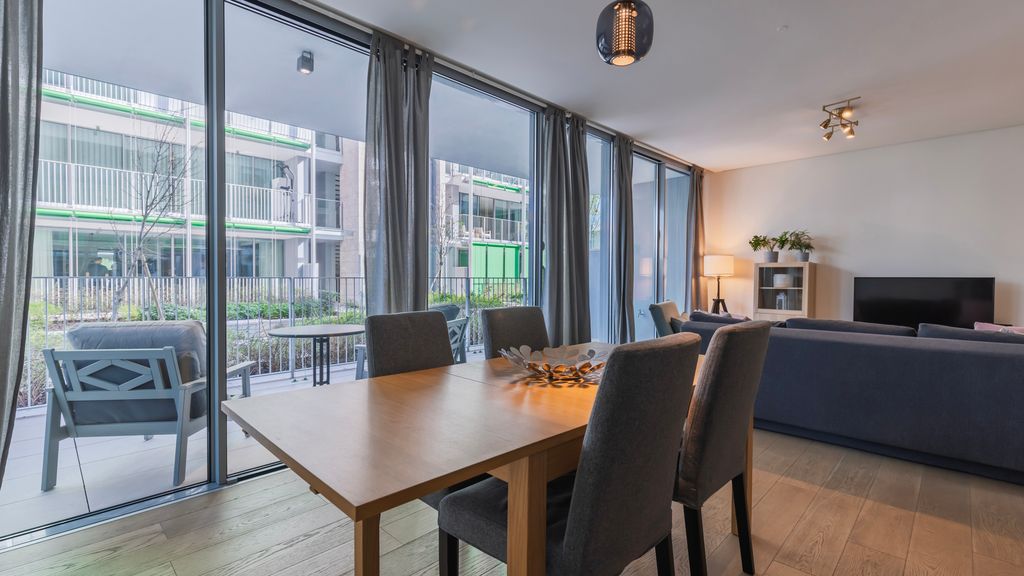 Modern 2BDR Apartment w/ Garage by LovelyStay
