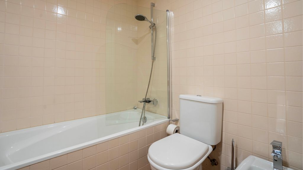 Seaside 3BR Flat in Póvoa by LovelyStay