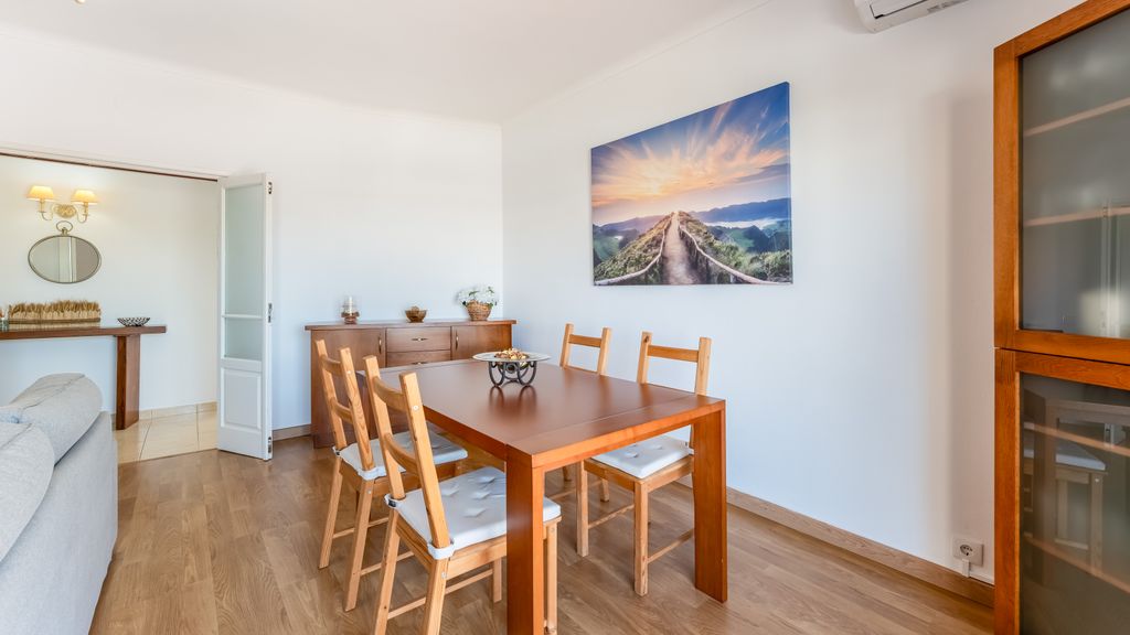 Sunny 3BDR Apt w/ Pool in Ferreiras by LovelyStay