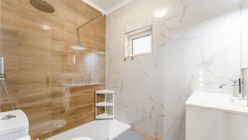 Sunny 3BDR Apt w/ Pool in Ferreiras by LovelyStay