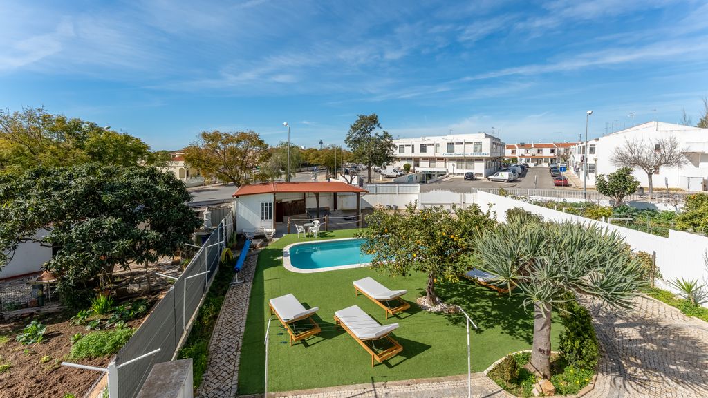 Sunny 3BDR Apt w/ Pool in Ferreiras by LovelyStay